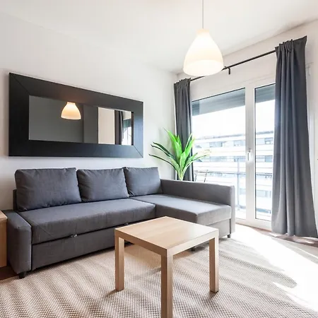 Flh Expo Modern Flat With Balcony *