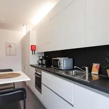 Apartment Flh Expo Modern Flat With Balcony *