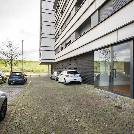 Flh Expo Modern Flat With Balcony Apartman