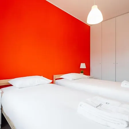 Flh Expo Modern Flat With Balcony Apartman