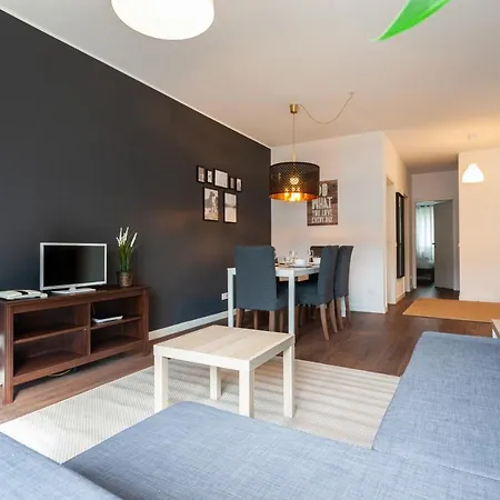 Flh Expo Modern Flat With Balcony Lägenhet *